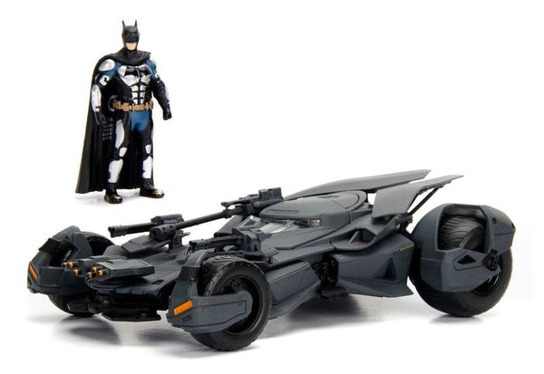 Justice League Diecast Model 1/24 2017 Batmobile with figure